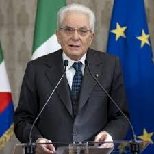 L'inquilino del quirinale si appresta ad entrare nelle case degli italiani per la penultima volta prima della scadenza del suo mandato. Z4oesl03syqkim