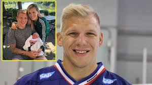 David Wolf präsentiert Baby