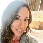 Holly Nave's Instagram, Twitter & Facebook