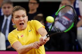 A rouen, simona halep ne s'est pas ménagée. Hip Injury Forces Halep To Pull Out Of Stuttgart Open