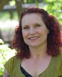 Laura Lininger's Instagram, Twitter & Facebook