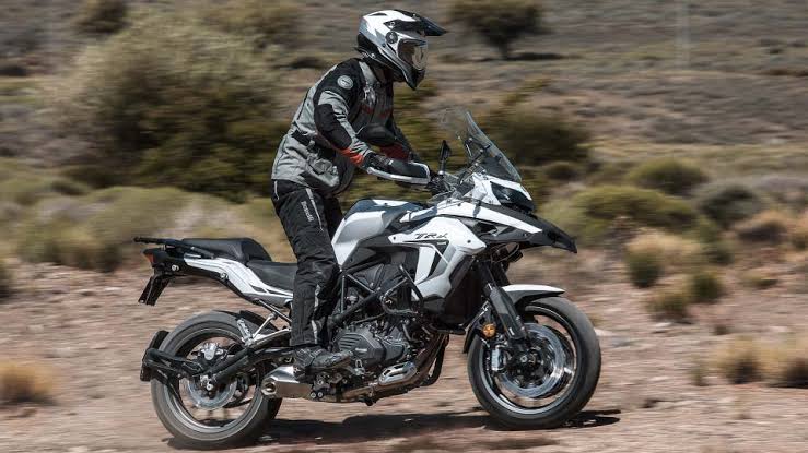 Benelli TRK 502 – Benelli Store Corriente