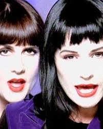 Mandy Vining's Instagram, Twitter & Facebook