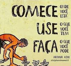 De O Primeiro Passo Na Fe Voce Nao Precisa Ver A Escada Inteira Apenas De O Primeiro Passo Continue Le Frases Inspiracionais Citacoes De Inspiracao Frases