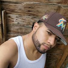 Yo no voy sólo Dios va conmigo. 💪💪 Comparte Guerreros de Dios