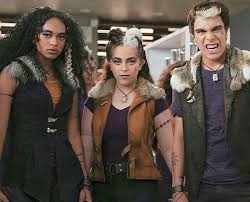 25 Likes 0 Comments Meg Donnelly Megdonhelly On Instagram Willa Winter Wyatt Zombies Disneyzombies Zombies2 Zombies2d Zombie Disney Zombie 2 Zombie
