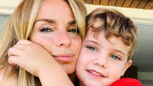 2015) luciano daniel castro (born 16 march 1975) is an argentine actor. El Cumpleanos Del Hijo De Sabrina Rojas Y Luciano Castro Festejo Los Cinco Y En Un Mes Cumple Seis Diarioshow El Portal De Espectaculo