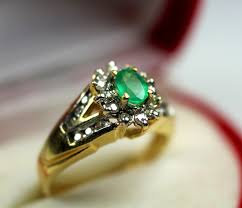 0 77 Ct Top Colombian Emerald Diamond Ring Size 6 75