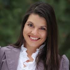 Mona Hart's Instagram, Twitter & Facebook