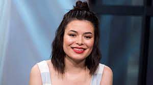 Miranda Cosgrove Felt 'Pressure' As A Child Star On 'Icarly'