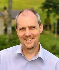 Interview with a Shark: And Other Ocean Giants Too : Seed, Andy, East,  Nick: Amazon.co.uk: Books