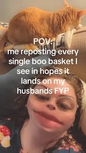 Honey if you see this, theres still time 😏 #boobasket #pls #halloweenishere