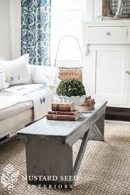 Neat Bench Etc Small Room Decor Living Room Diy Vintage Living Room