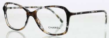 Visage rond ou ovale, style classique ou excentrique, montures rondes ou papillons… Epingle Sur Lunette De Vue Chanel