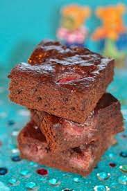 バレンタイン 冷凍イチゴdeブラウニー ロッキン お菓子 パンのレシピや作り方 corecle コレクル レシピ ブラウニー レシピ いちご レシピ