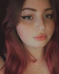 Never dressed looking like your problem 😌 Please follow, like and share my  page Rahima Mohammed