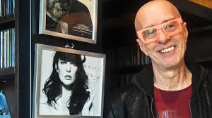 Massimo Cotto: il guru ribelle del rock che raccontava le star