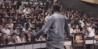 Résultat de recherche d'images pour "a voix haute"