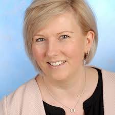 Dana Bausch's Instagram, Twitter & Facebook