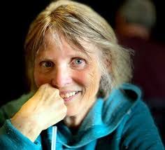 Kara Daigle's Instagram, Twitter & Facebook