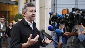 En tout cas, il suffit désormais de la moindre expression sans doute maladroite pour que tout le monde crie haro sur le méluche. Jean Luc Melenchon Ne Se Rasera Pas La Barbe Pour Pierre Ambroise Bosse