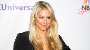 At 14, she become the youngest player ever to win a fed cup match and captured the european championships and italian. Anna Kournikova So Halt Sich Die Zwillings Mama Fit