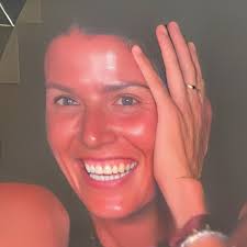 VIDEO: Travis Hunter's Wife Faces Backlash After Footage Shows Her Dodging  His Kiss At The Wedding Reception Full story via 🔗 in comments. 👇