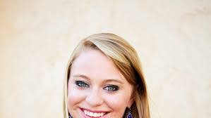 Kellie Abbott's Instagram, Twitter & Facebook