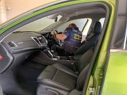 Place a clamp near the belt reel. What To Look For From Your Mobile Car Detailing Service Car Care