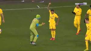 Никита, ну поигрался маленький мбаппе с мячом и что? Cherepashki Nindzya Vybezhali Na Pole I Obnyalis S Mbappe Tejlor Svift Blogi Sports Ru