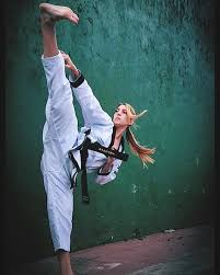 Pin By Peter Farquharson On Karate Martial Arts Girl Women Karate Martial Arts Women