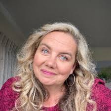 Tara Hulbert (@kiwiamericans)