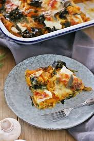 Kurbislasagne Mit Spinat U Salbei Lecker Kurbislasagne Lecker Mit Salbei Spinat Kurbislasagne Spinat Lasagne Rezept