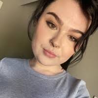 Olivia Manson's Instagram, Twitter & Facebook