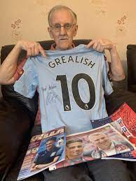 Instagram hesabına şöyle bir göz attım. Jack Grealish Sends Aston Villa Fan With Cancer Signed Shirt Oxford Mail