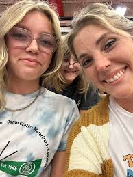 Candice Leanna (@belleandbrush) • Instagram photos and videos