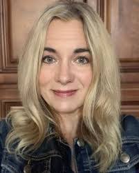 Jodi Hale's Instagram, Twitter & Facebook