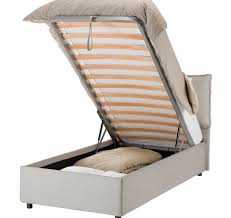 Gli orologi da parete e da tavolo sono oggetti che possono unire utilità ed estetica. Ikea Letti Singoli Una Proposta Versatile