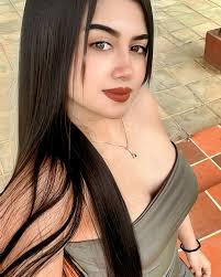 💔 Te enseñaron a enamorarte, pero nunca a desenamorarte. Y ahora que  duele, te dicen que lo ignores, que sigas adelante como si nada. Pero negar  lo que sientes no te hará