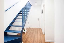 Il est donc évident que le budget pour un tel projet ne peut pas se calculer sans un minimum d'informations. Escalier En Alu Et Metal Prix Des Materiaux Et De La Pose Guide Complet Monequerre Fr
