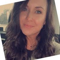 Leanna Crews's Instagram, Twitter & Facebook