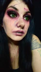 I love creating SFX make up looks and looking like a horror freak! If only  I could walk around like this everyday. 🤣🤷🏼‍♀️  http://faceofhorror.org/2024/amanda-gresko