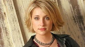 Allison mack, who appeared on the television show smallville, pleaded guilty on monday to racketeering and racketeering conspiracy. Smallville Star Allison Mack Wollte Emma Watson In Ihre Sex Sekte Locken