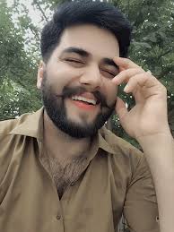 ھلدی کی کمی: مضمون پر مذاق