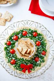 Red and green are the colors of christmas, so it only makes sense that christmas appetizers should be red and green. Easy Christmas Appetizer Hummus Wreath Two Healthy Kitchens