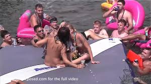 Spring Break Memories with Nude Girls & Public Fucking