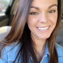 Jeanette Tipton's Instagram, Twitter & Facebook