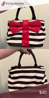 Black And White Striped Purse With Red Bow Bestsy Johnson Purse Betsey Johnson Bags Purses Striped Purse