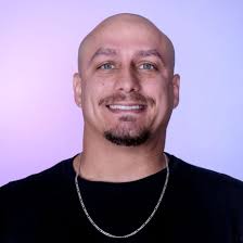 How to find gig experience or jam partners as a guitarist in DFW?