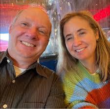 Lee Berg's Instagram, Twitter & Facebook